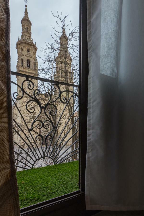 Appartement Apto Con Vistas A La Catedral Y Aire Acondicionado à Logroño Extérieur photo